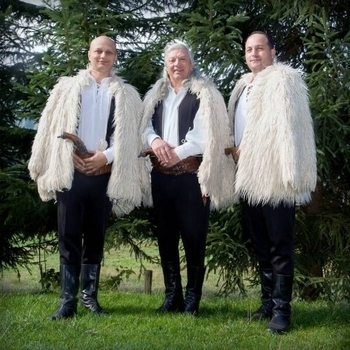 Nemuritorii - Cand Trec Pe La Poarta Mea