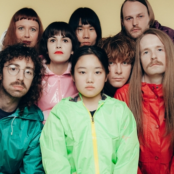 Superorganism - Everybody Wants To Be Famous (Superorganism 2018)