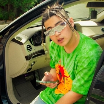Hariki feat Marsi - 2D wrld (Single 2021)