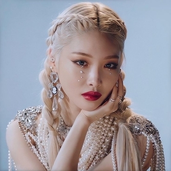 Jay Park feat Chung Ha - Gimme A Minute (2024)