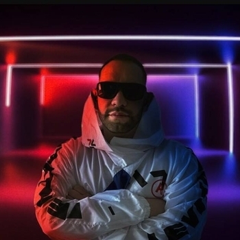 Anton Ageev - Она танцует
