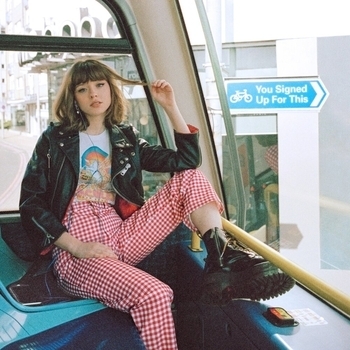 Maisie Peters - Smile