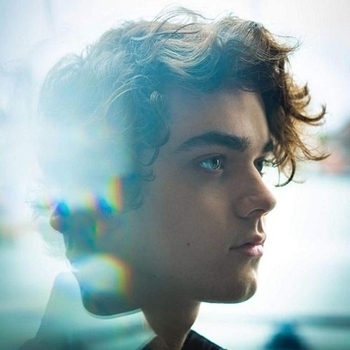 Alexander Stewart - Echo