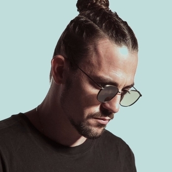 Moguai and Dimitri Vegas, Like Mike, Julian Perretta - Body Talk