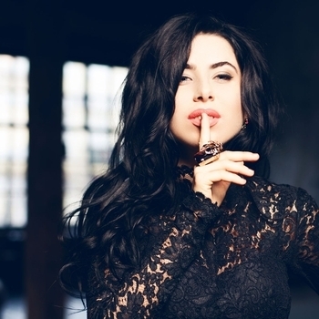 089. Alena Anders - Motyl'ki