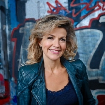 Johannes Brahms and Anne-Sophie Mutter, Lambert Orkis - Brahms: 21 Hungarian Dances, WoO 1 - Transcription Joseph Joachim No. 1 In G Minor (Mutterissimo – The Art Of Anne-Sophie Mutter 2016)