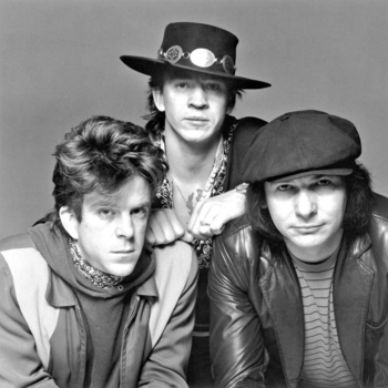 Stevie Ray Vaughan and Double Trouble - Scuttle Buttin