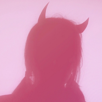 INARISTAKEOVER - goth girl
